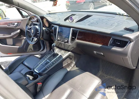 2017 Porsche Macan Gts z USA, uszkodzony, nr VIN WP1AG2A52HLB56068